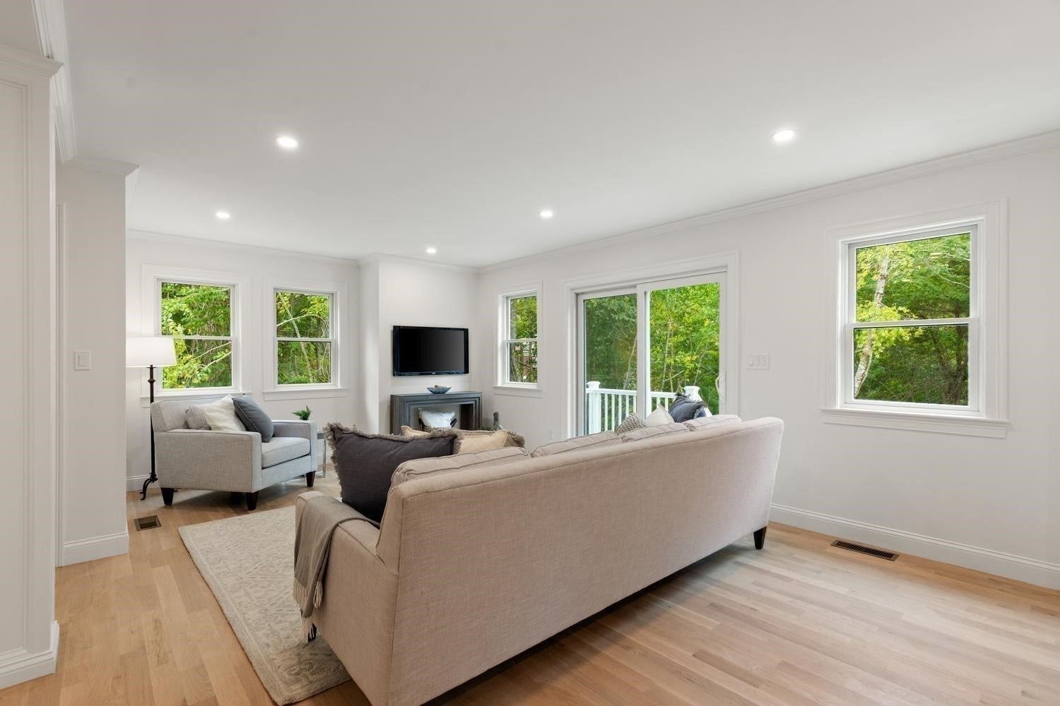 318 Essex Ave A