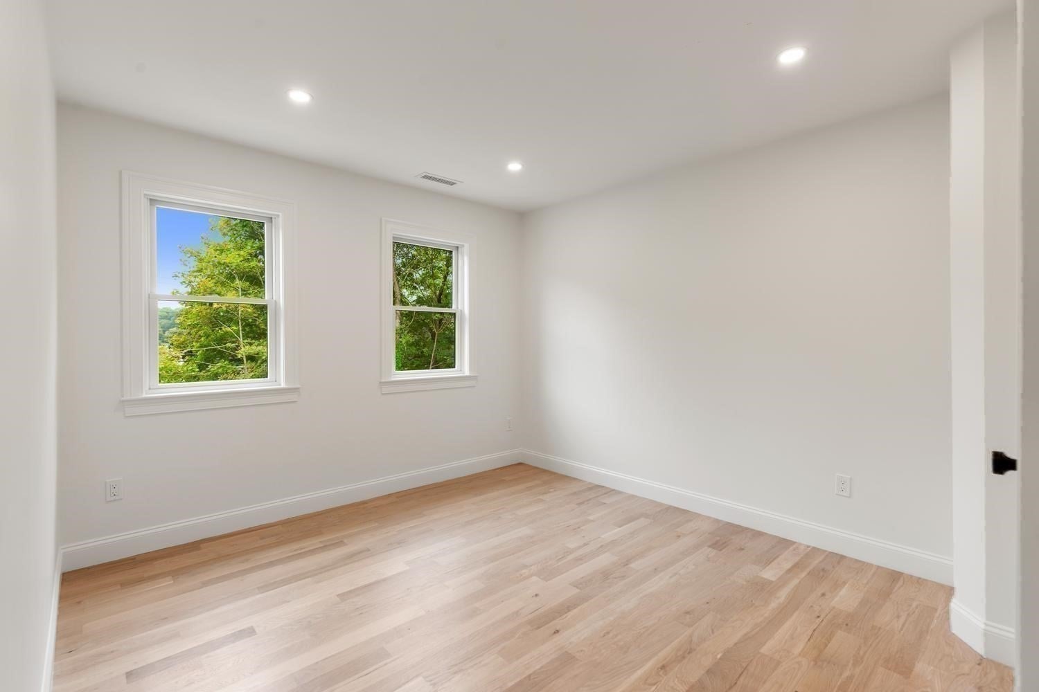 318 Essex Ave #A, Gloucester, MA Photo #28