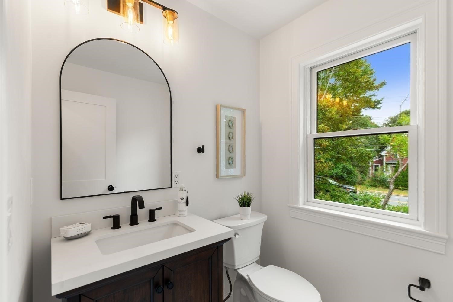 318 Essex Ave #A, Gloucester, MA Photo #15