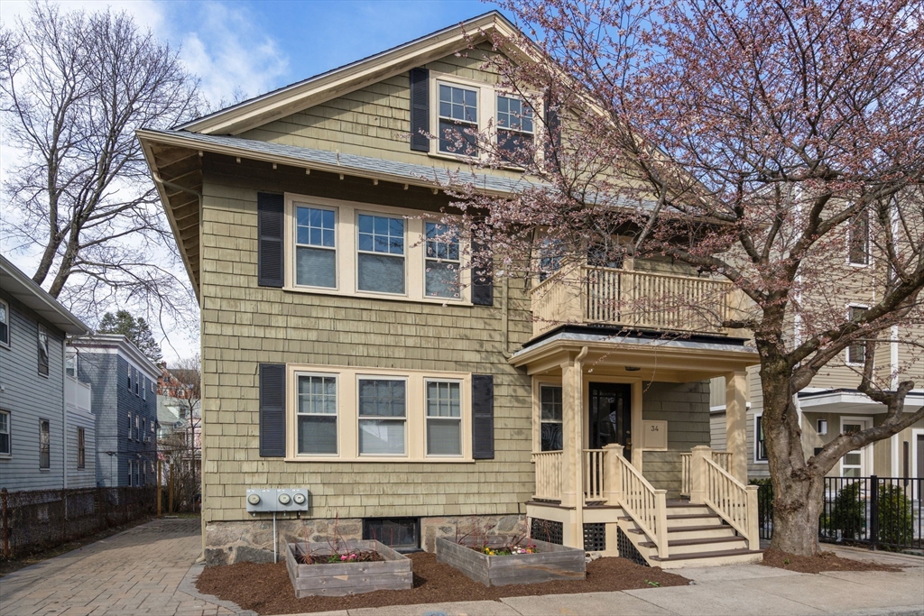 34 Roseway St.