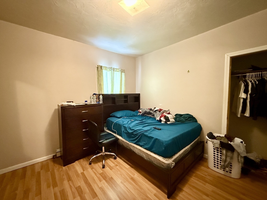 17 Sigel St