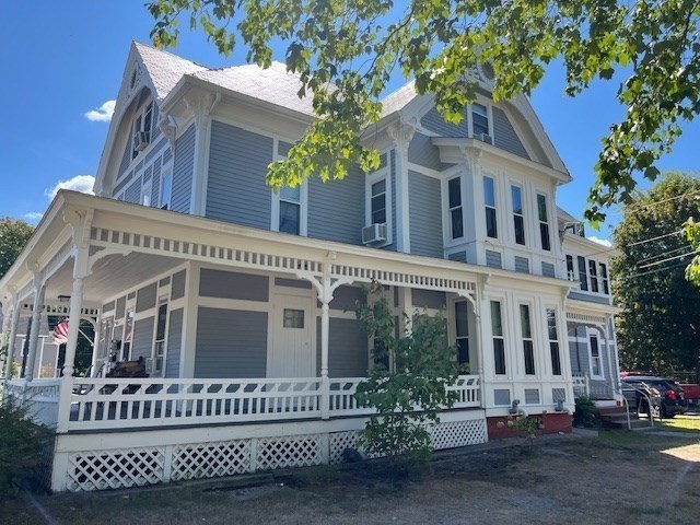 41 E Main St