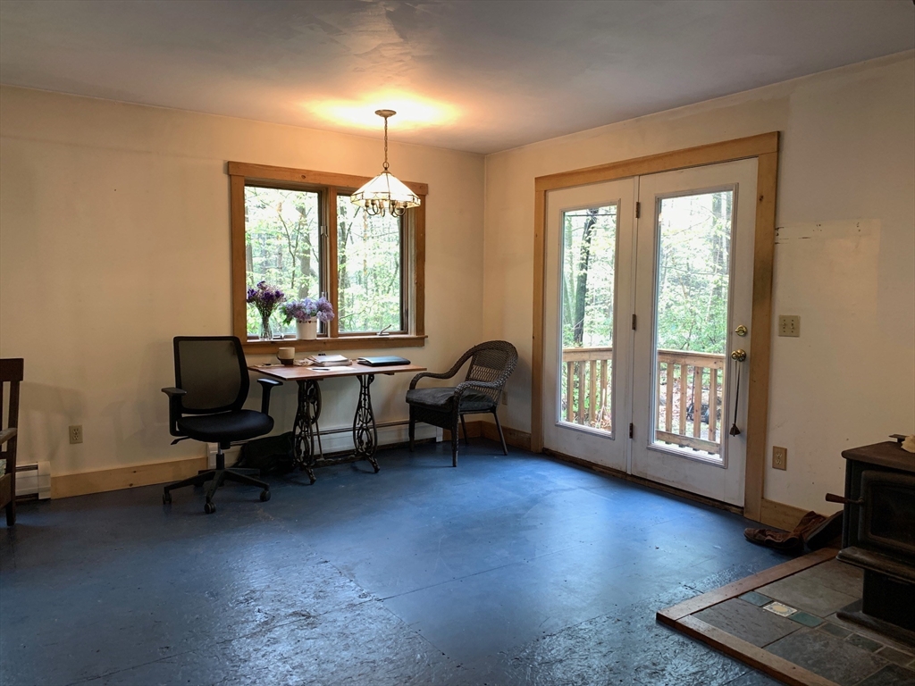 166 E Chestnut Hill