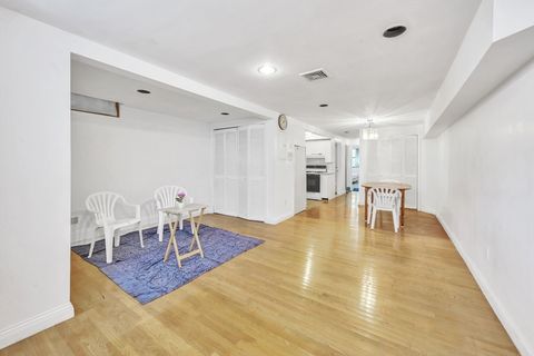 153 Dorchester St B Boston MA 02127