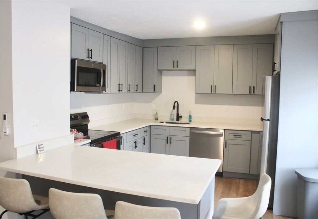 76 Park St #2, North Attleboro, MA, 76 Park St #2, North Attleboro, MA Photo #3