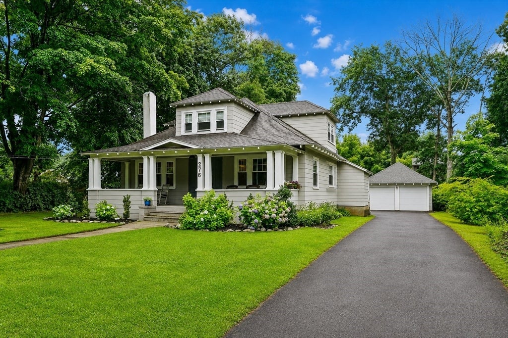 Photo of 276 Plain St, Stoughton, MA