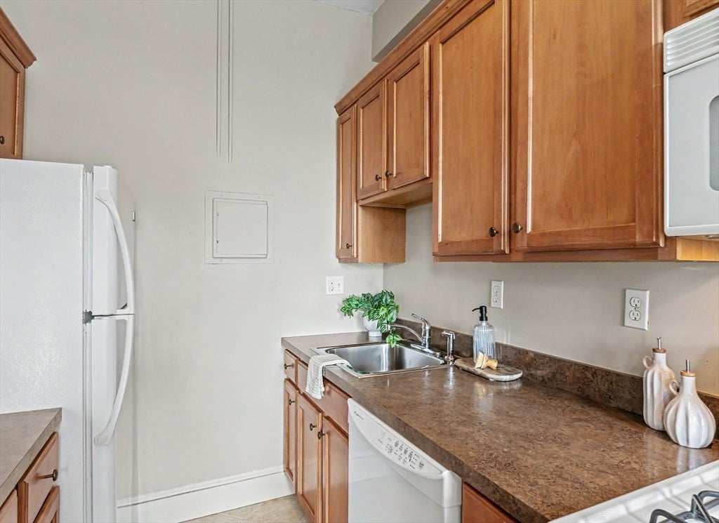 354 North Main Street #308, Andover, MA Photo #18