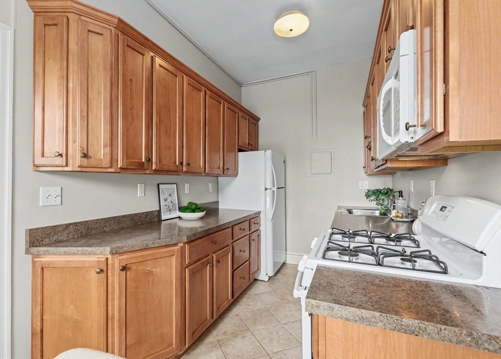 354 North Main Street #308, Andover, MA Photo #17