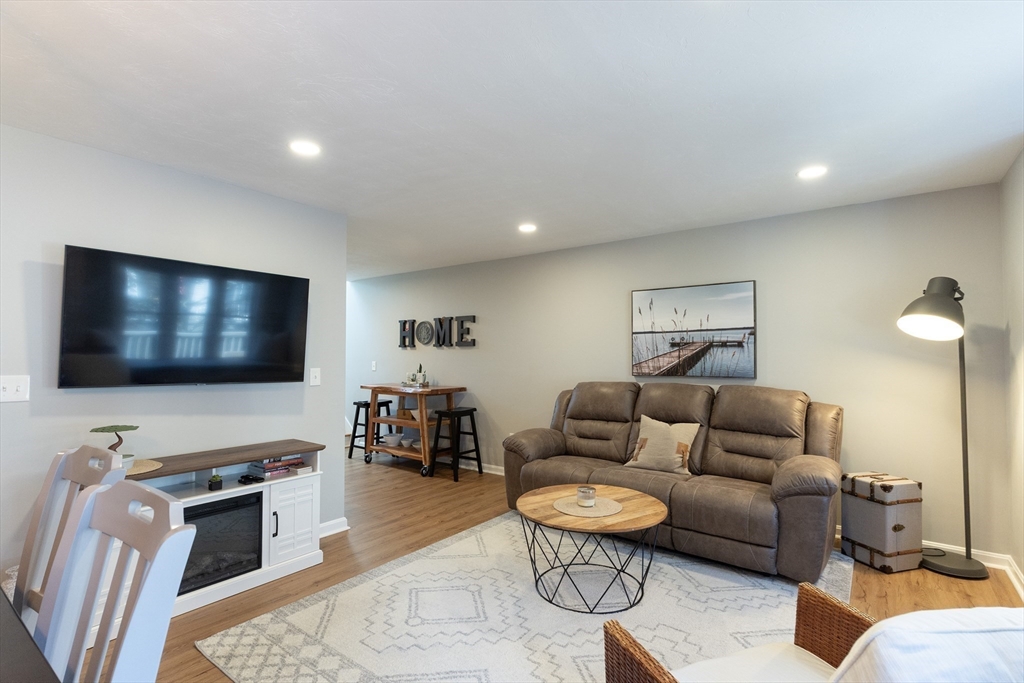 703 Treasure Island Rd 703
