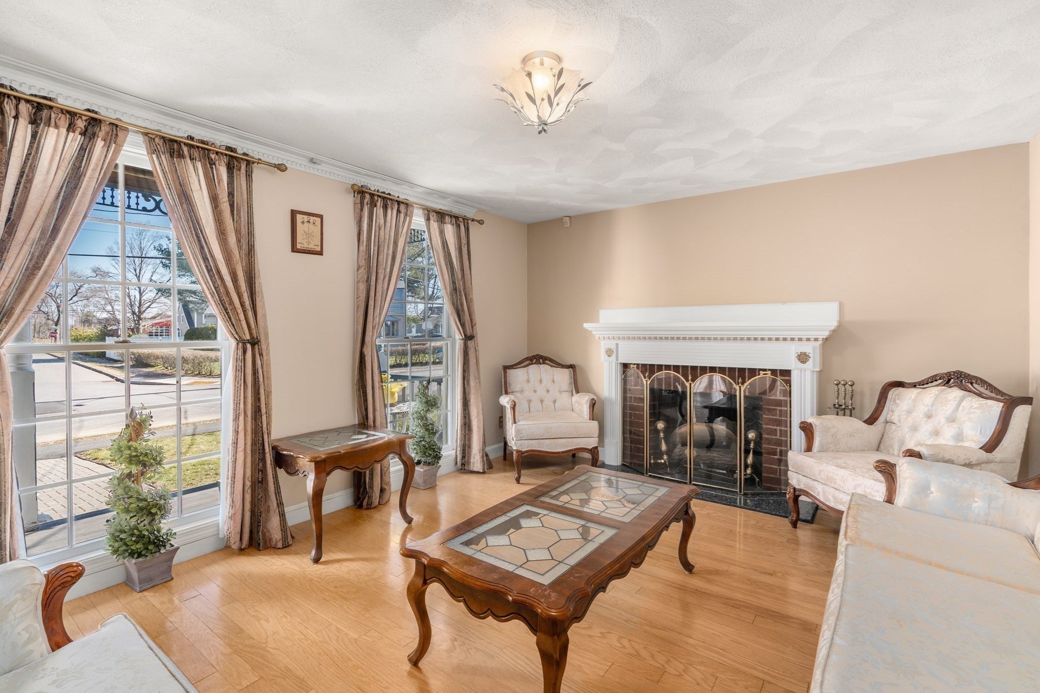 113 Temple Rd, Waltham MA 02452