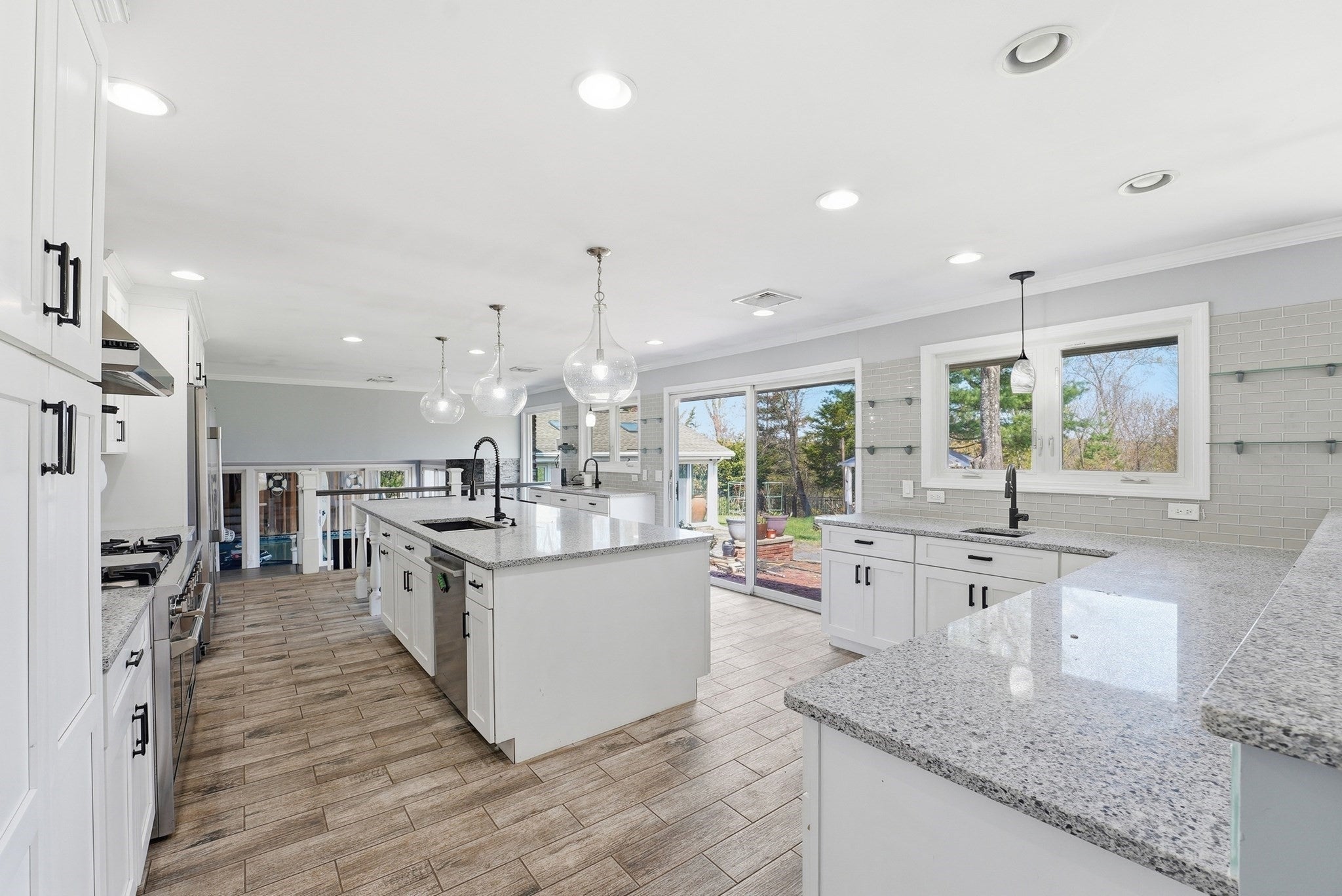 15 Woodhill Rd