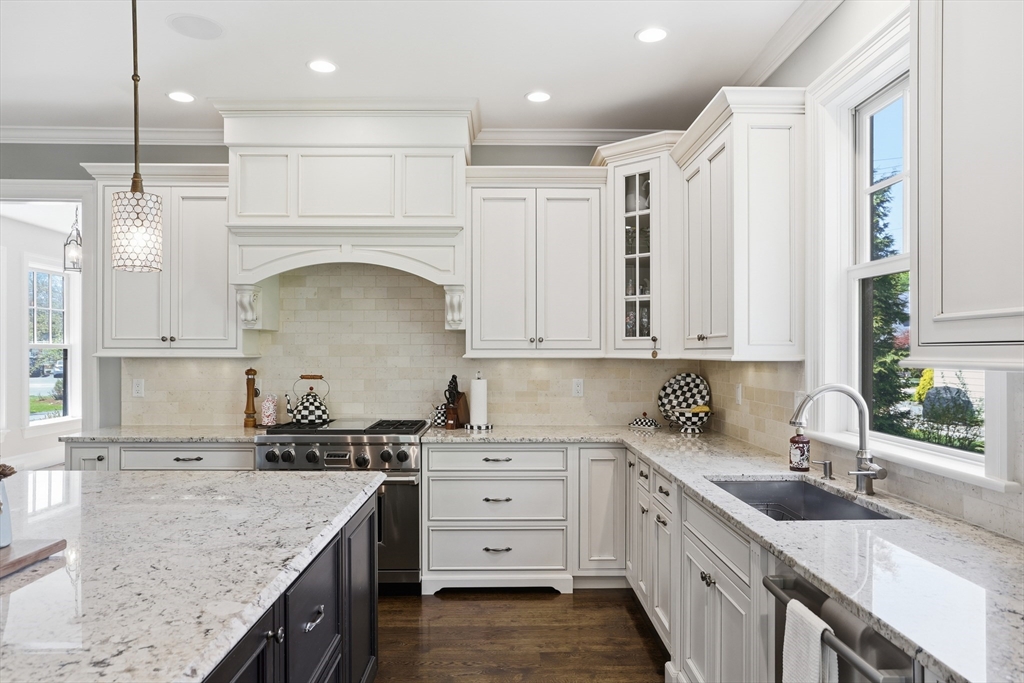 21 Fletcher Road, Bedford, MA Photo #11