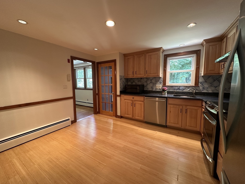 10 Cedar Ridge Drive