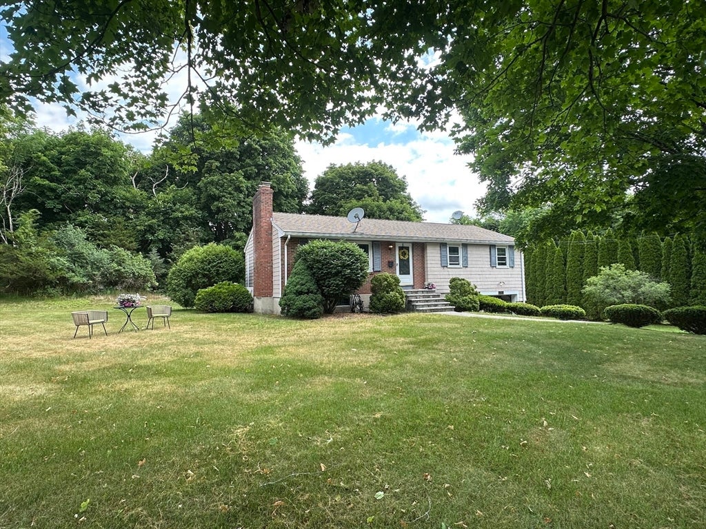 10 Cedar Ridge Drive