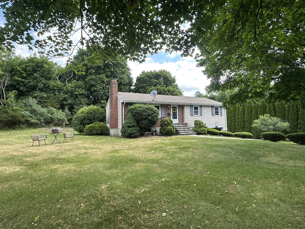 10 Cedar Ridge Drive