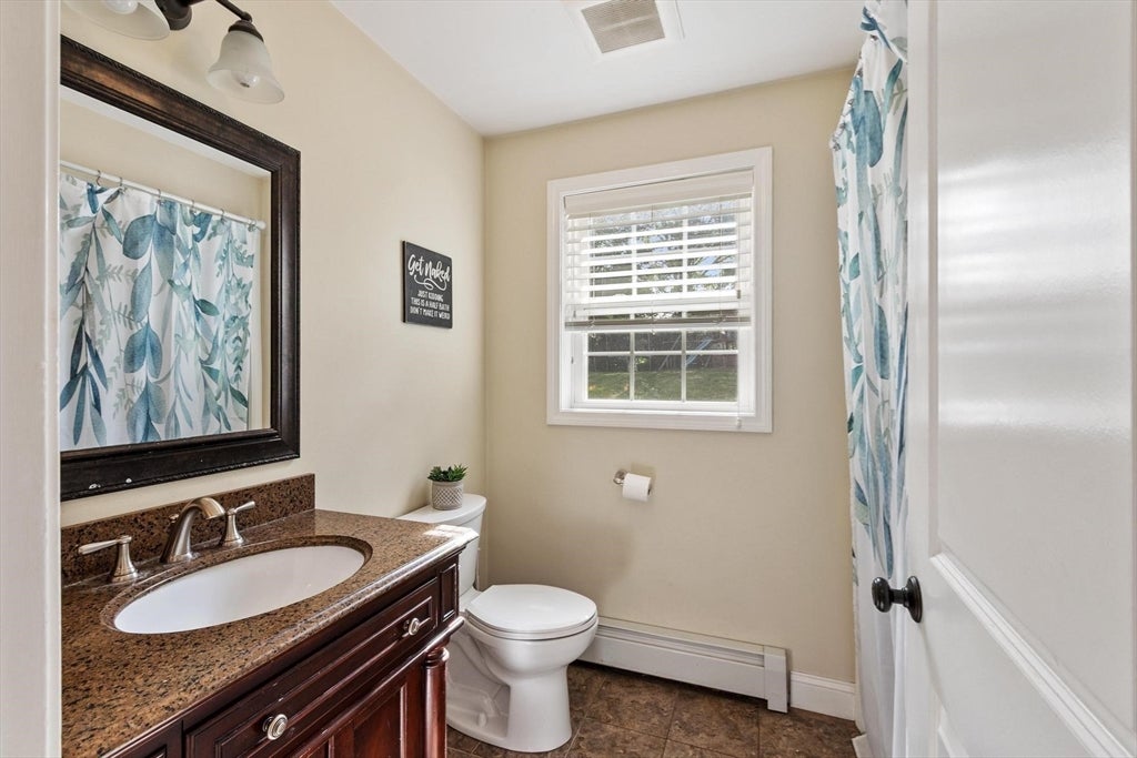 7 Richards Way, Lunenburg, MA, 7 Richards Way, Lunenburg, MA Photo #17
