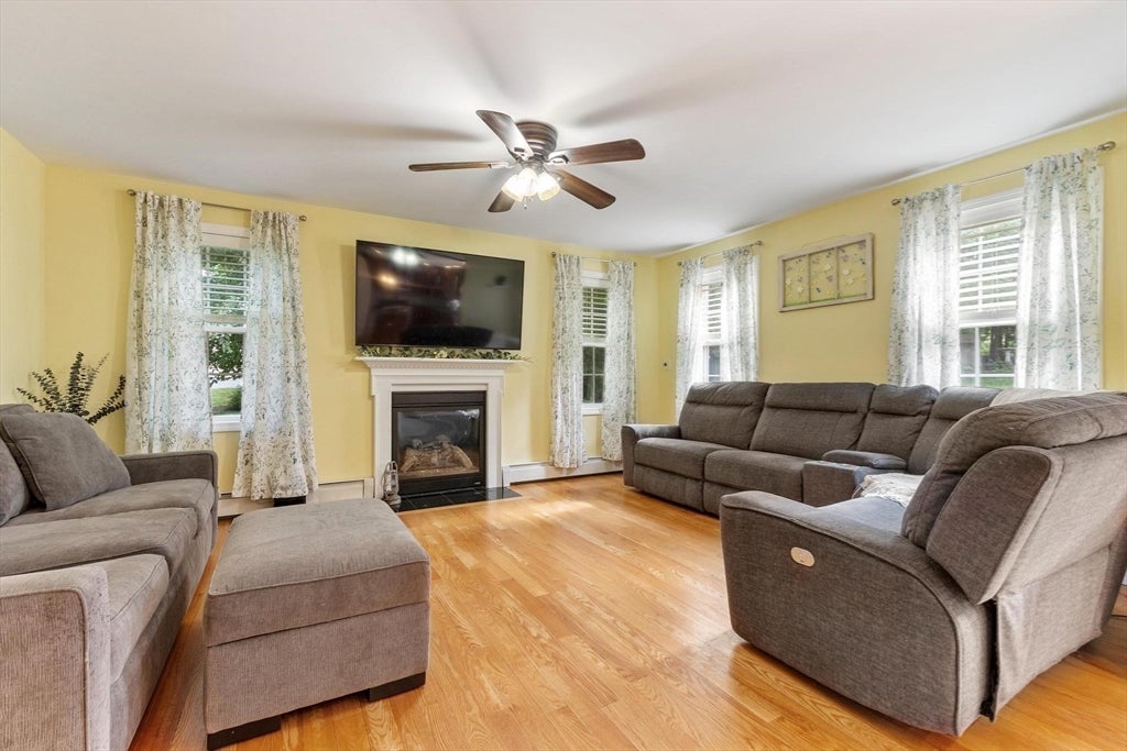 7 Richards Way, Lunenburg, MA, 7 Richards Way, Lunenburg, MA Photo #12