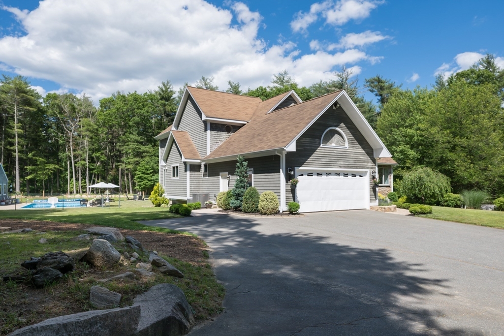 28 Gammons Rd
