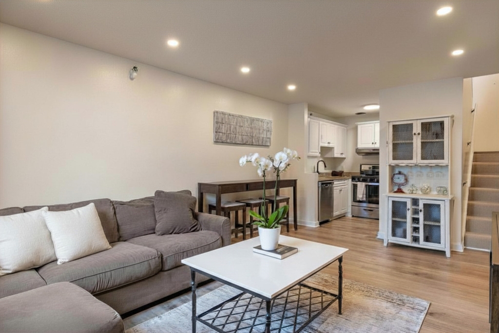 42 8th Street 2308
