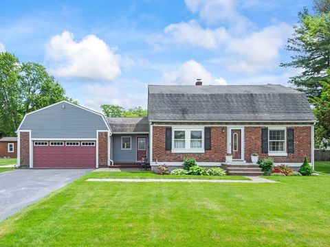 61 Locust Street Oxford MA 01540