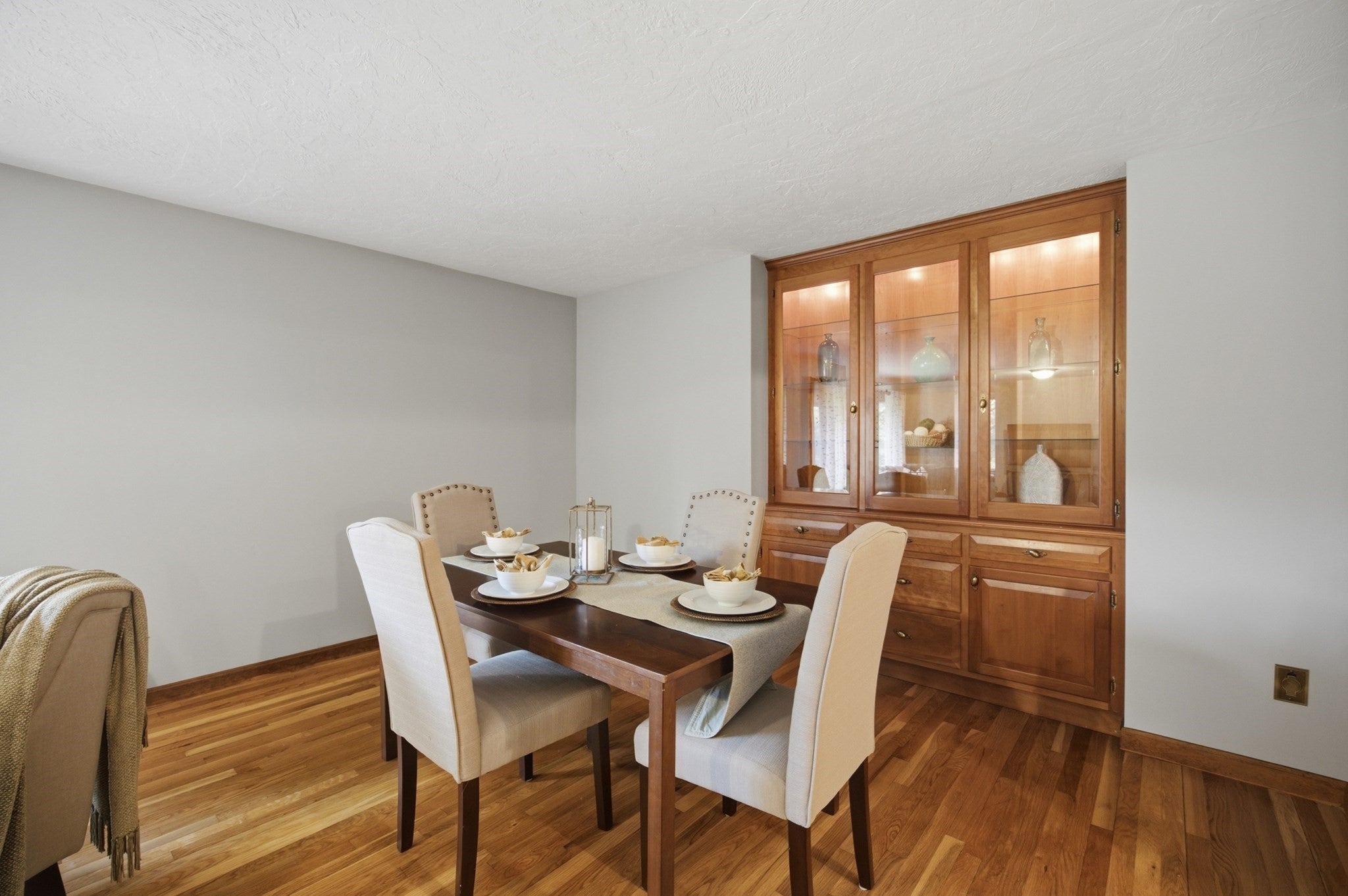 322 Spring ST, Shrewsbury, MA Photo #9