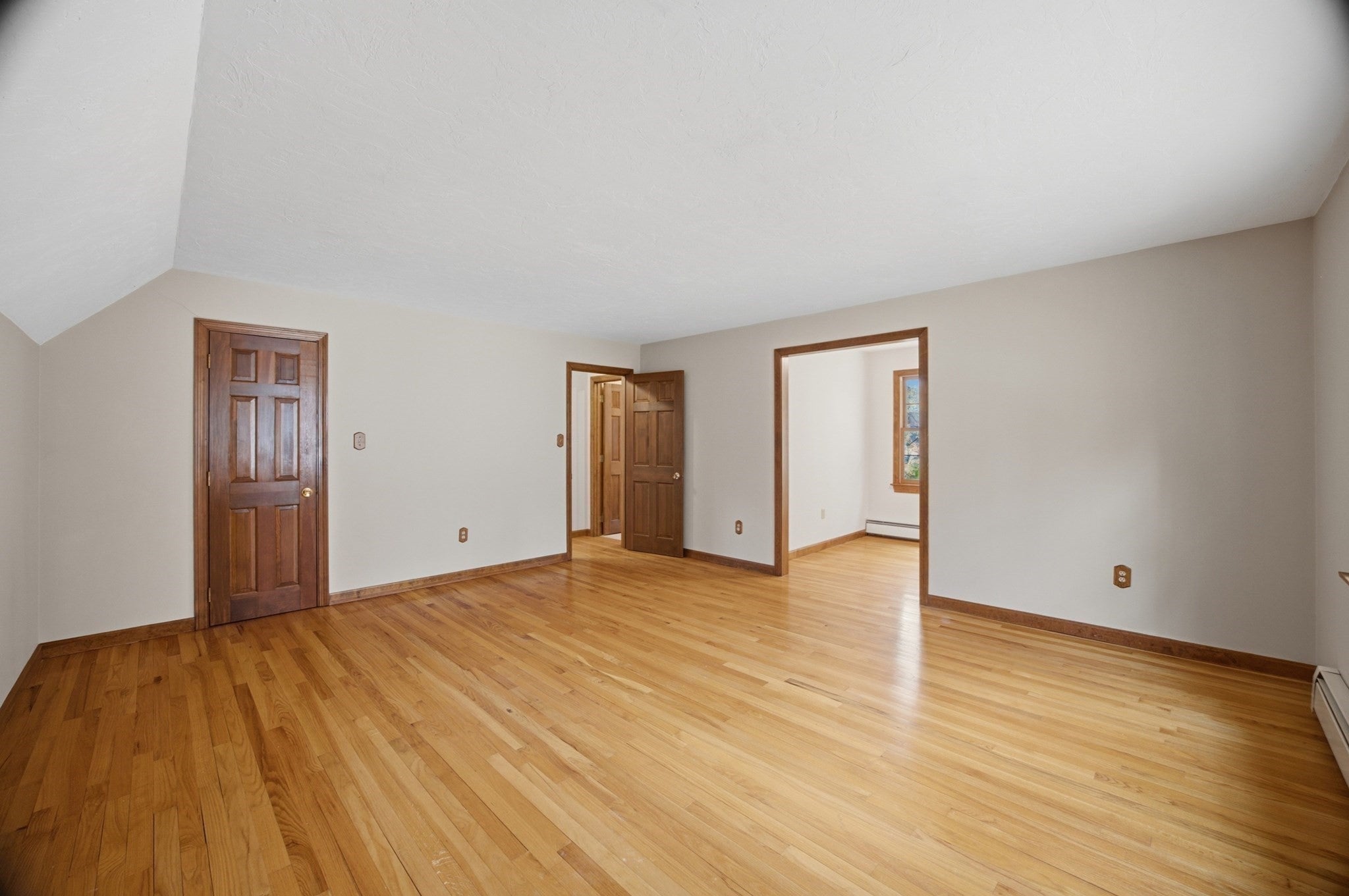 322 Spring ST, Shrewsbury, MA Photo #29