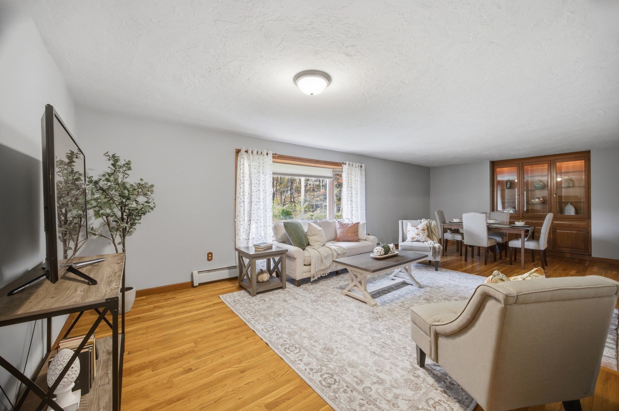 322 Spring ST, Shrewsbury, MA Photo #7