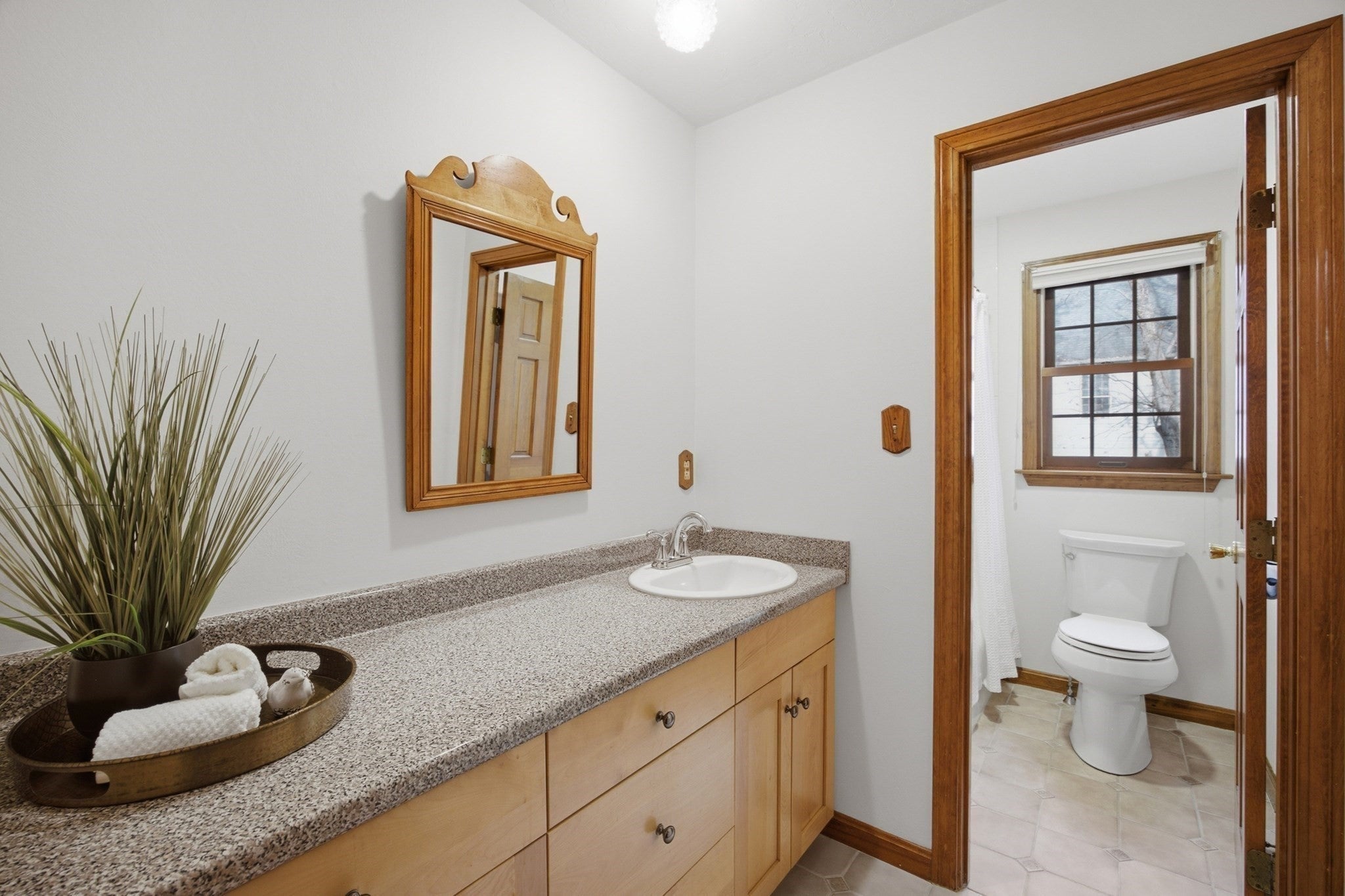 322 Spring ST, Shrewsbury, MA Photo #16