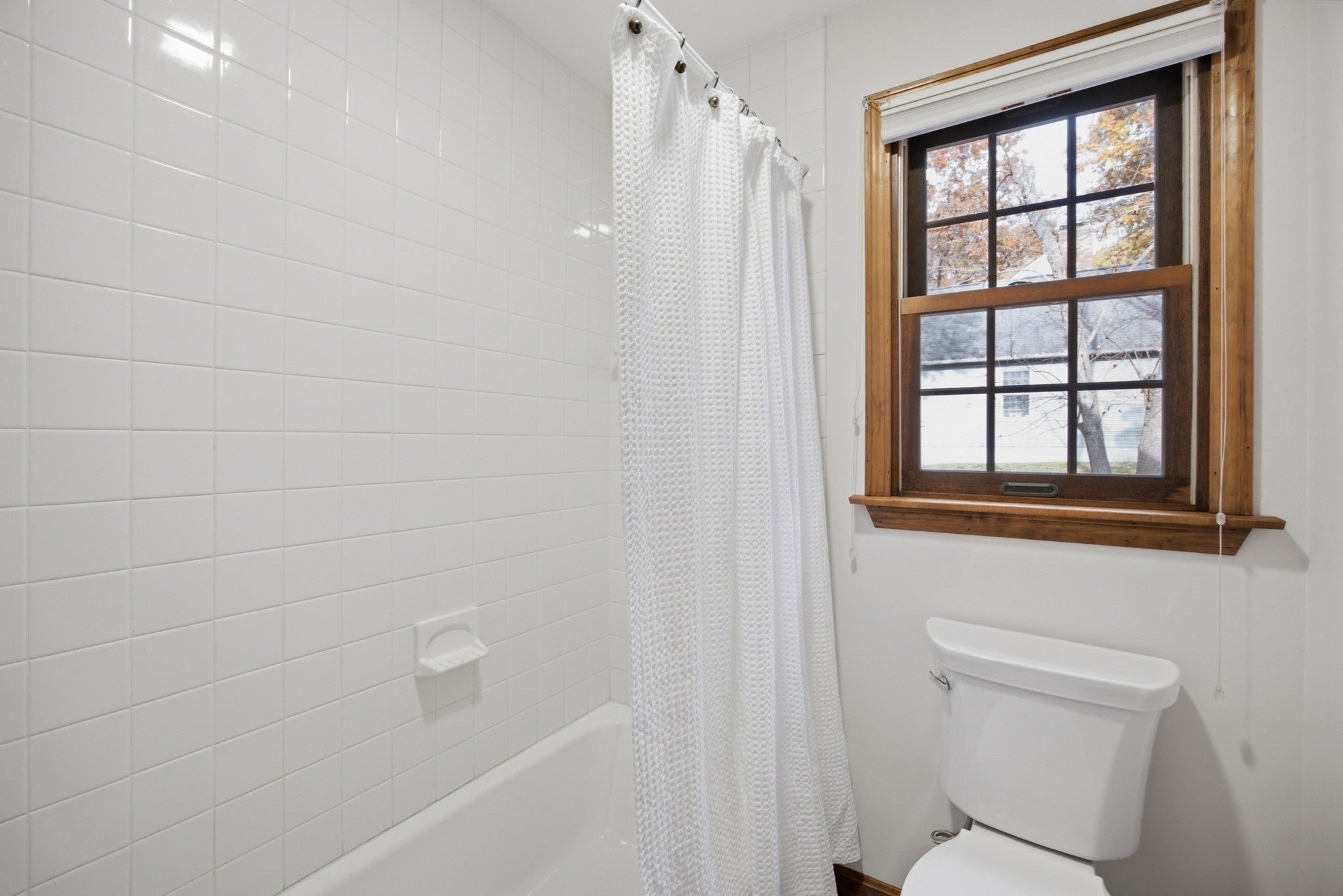 322 Spring ST, Shrewsbury, MA Photo #17