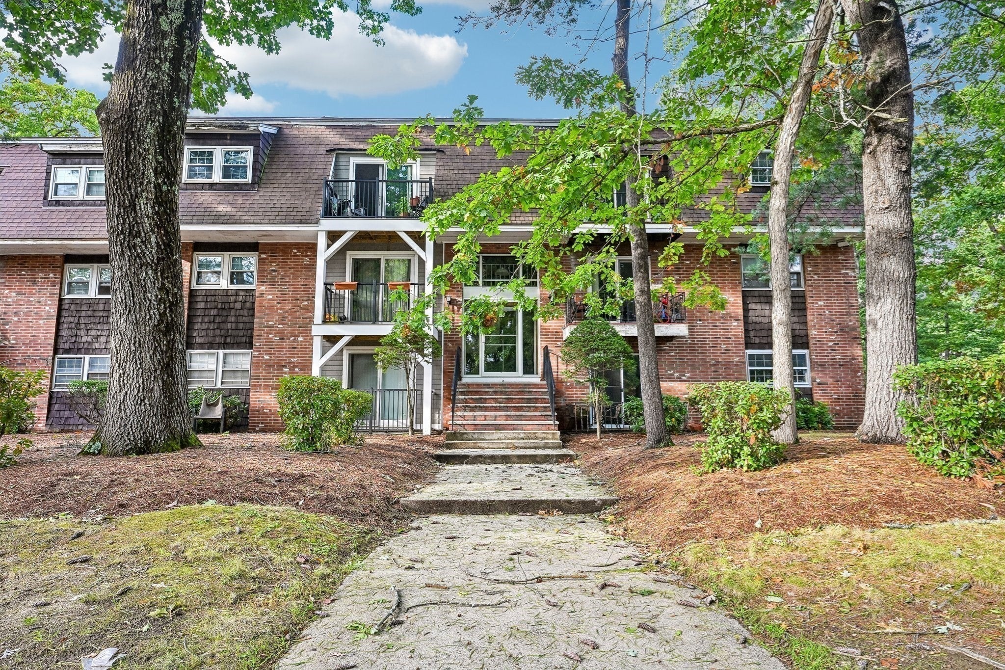 Photo of 77 Ford St, Methuen, MA