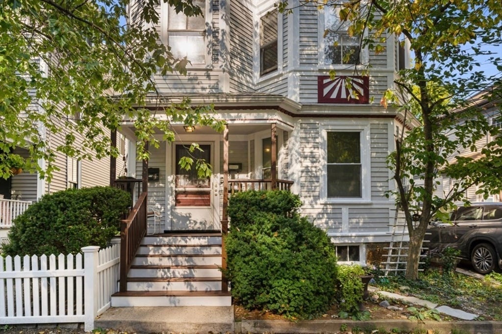 112 Chestnut ST #1, Brookline, MA, 112 Chestnut ST #1, Brookline, MA Photo #2