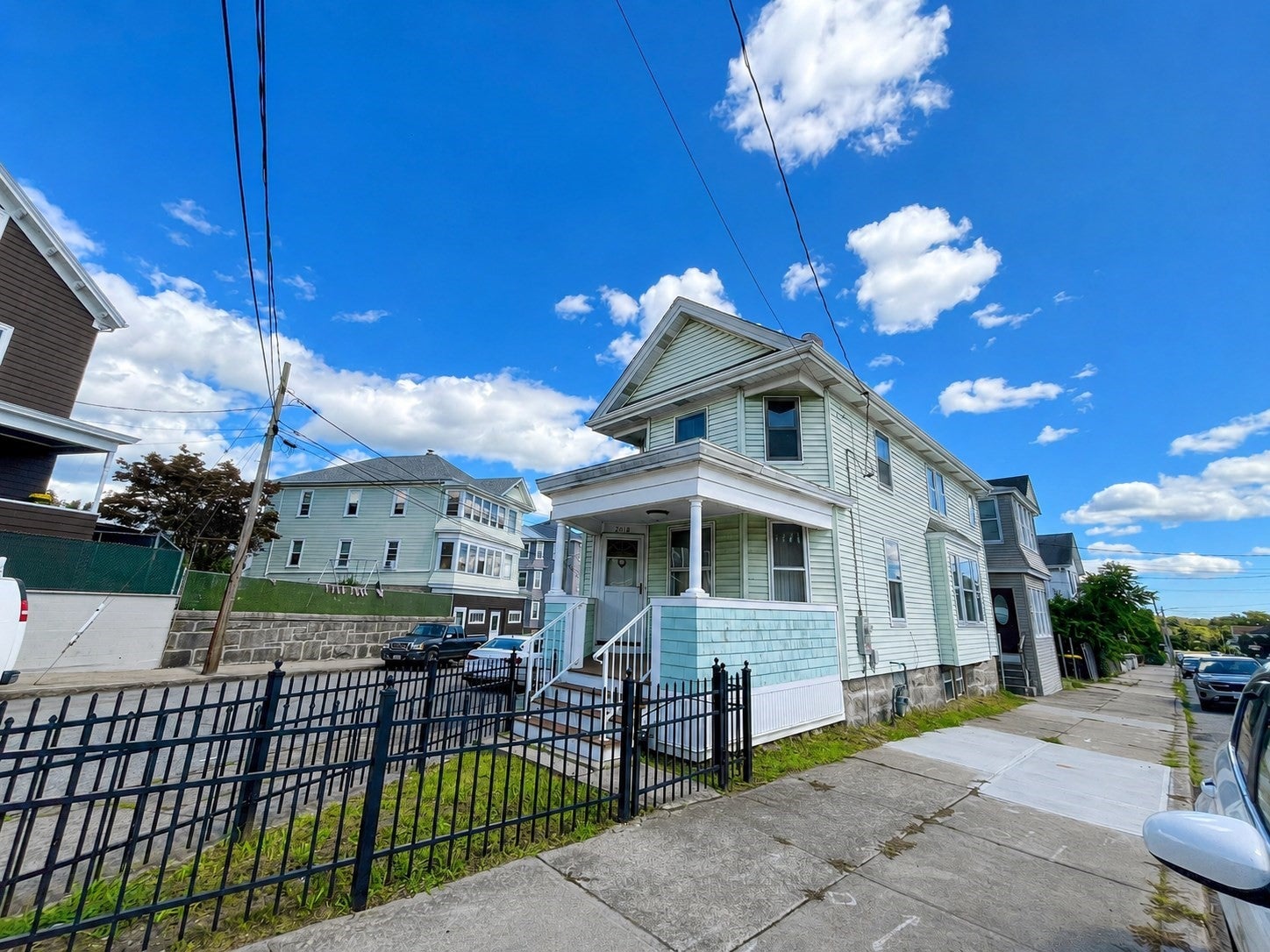 Photo of 2018 Pleasant St, Fall River, MA