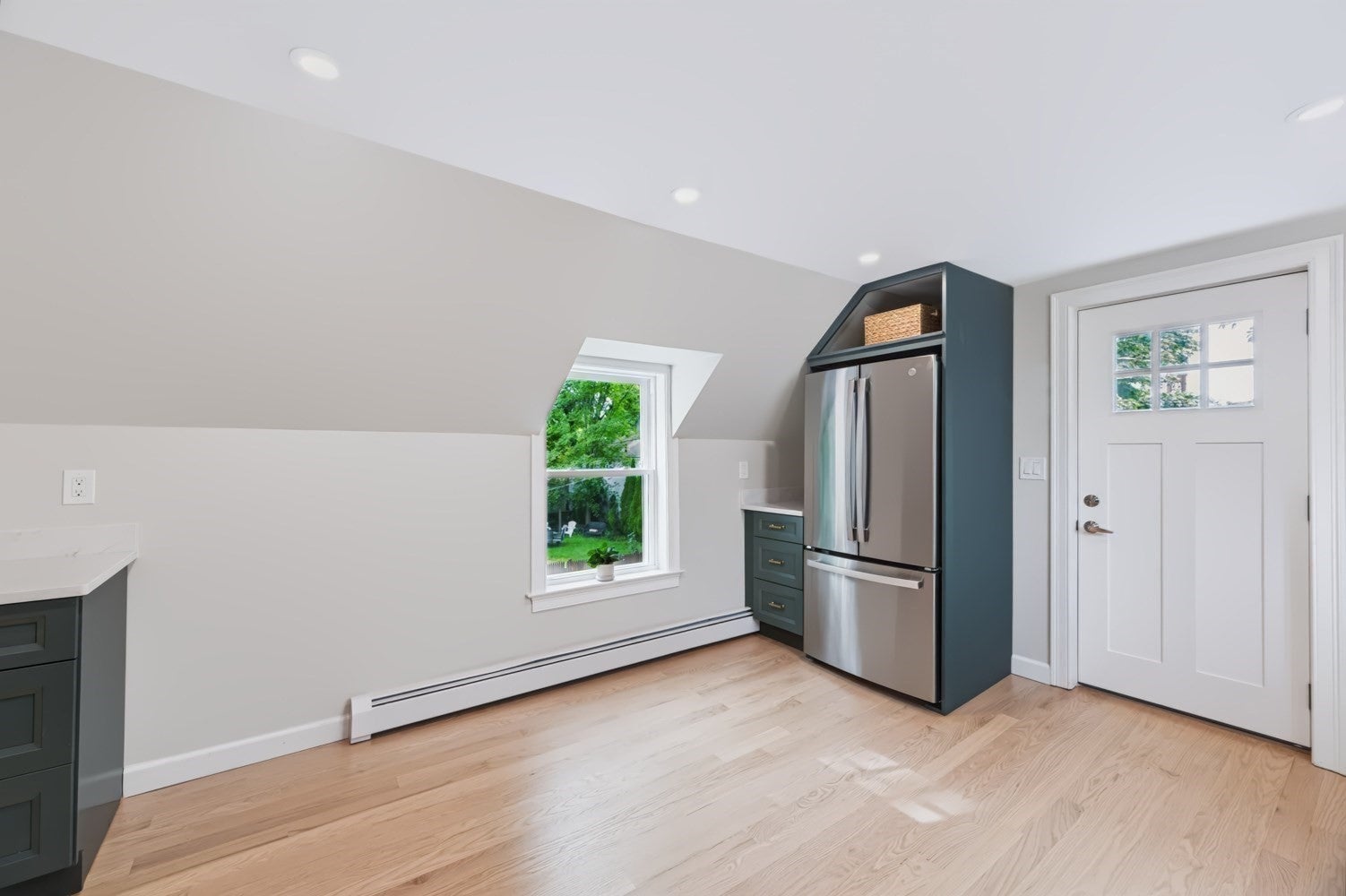 19 Charnock St #2, Beverly, MA, 19 Charnock St #2, Beverly, MA Photo #8