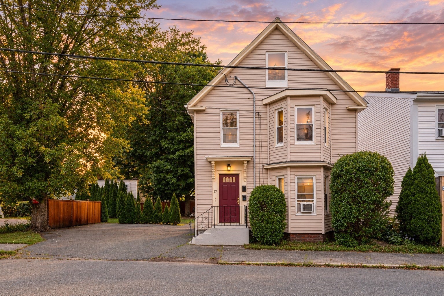 19 Charnock St #2, Beverly, MA, 19 Charnock St #2, Beverly, MA Photo #2