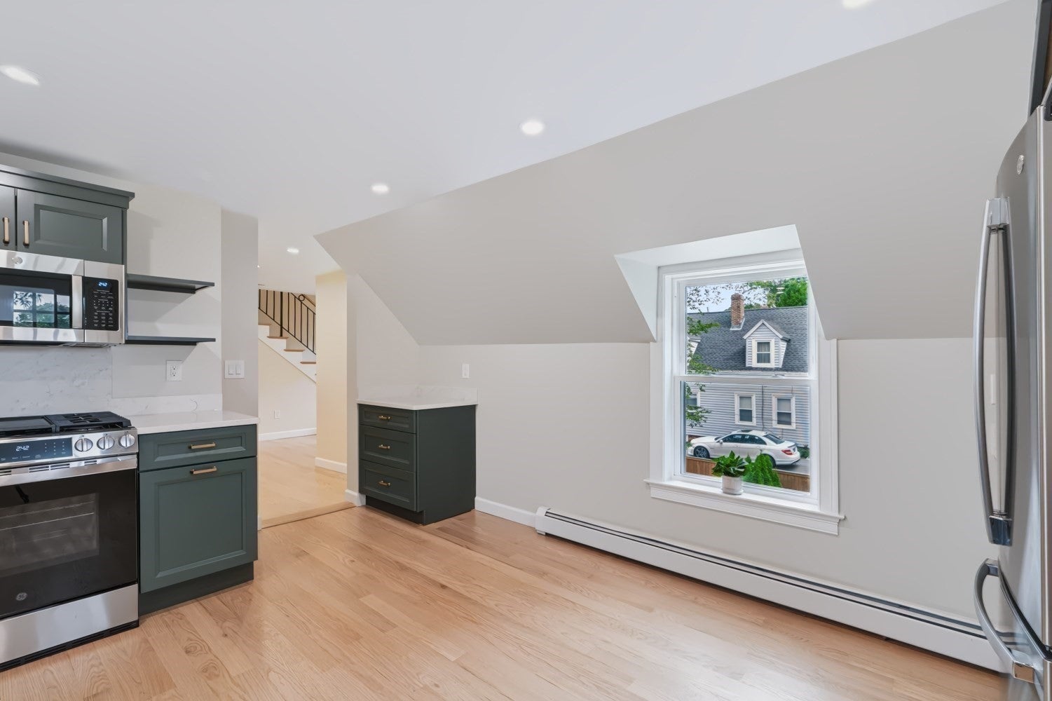 19 Charnock St #2, Beverly, MA, 19 Charnock St #2, Beverly, MA Photo #9