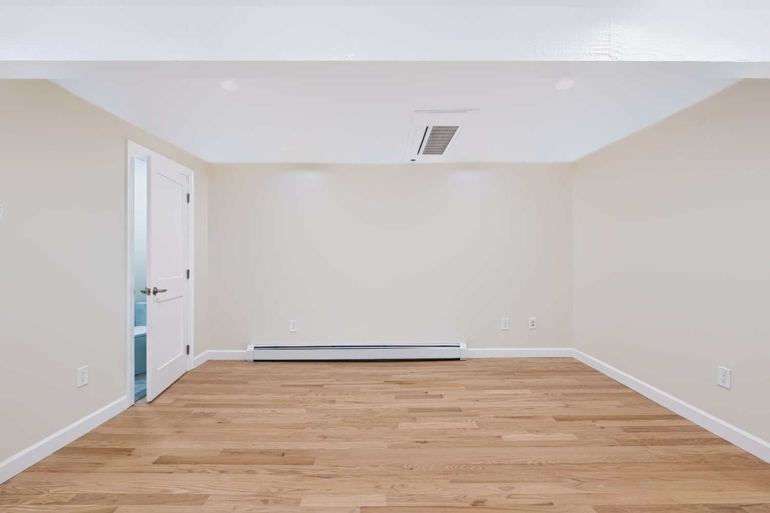19 Charnock St #2, Beverly, MA, 19 Charnock St #2, Beverly, MA Photo #17