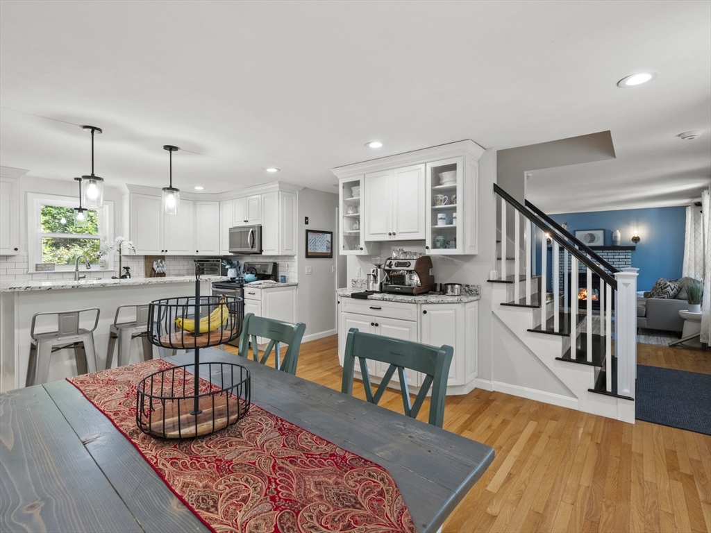 64 Lyndeborough Rd