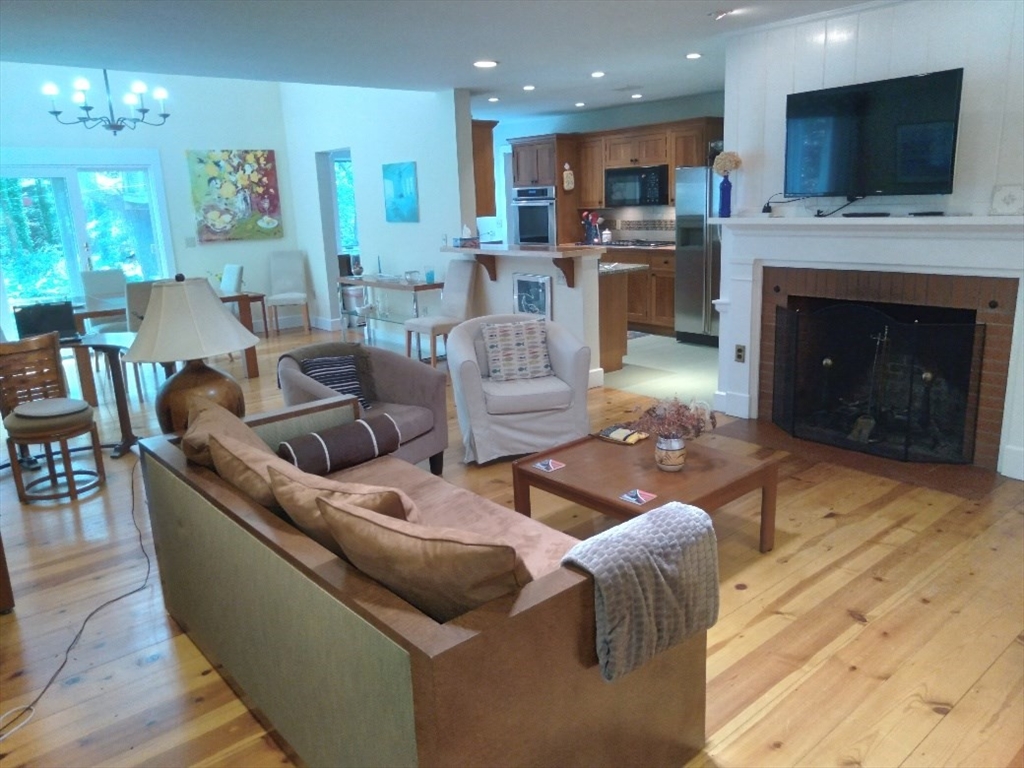 43 Poponessett Rd