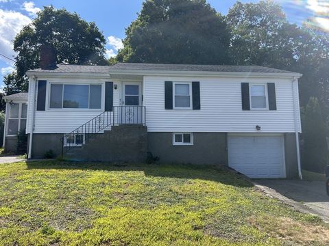 7 Coolidge Rd Wakefield MA 01880