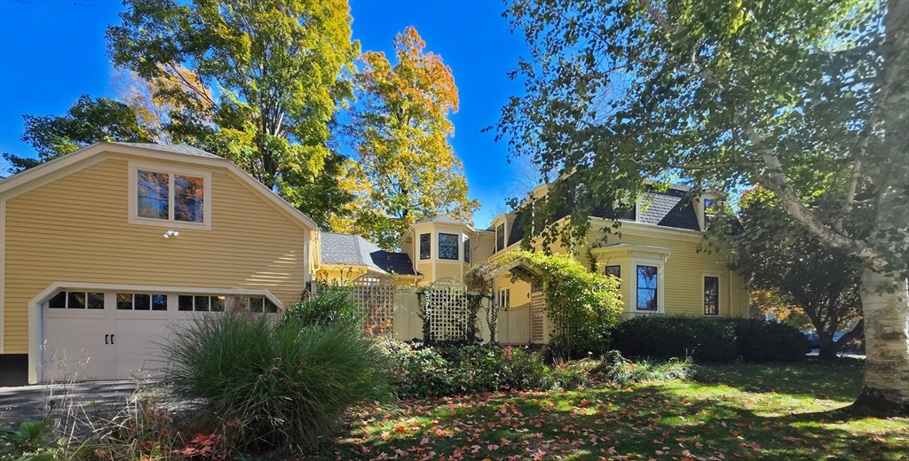 52 Bow St