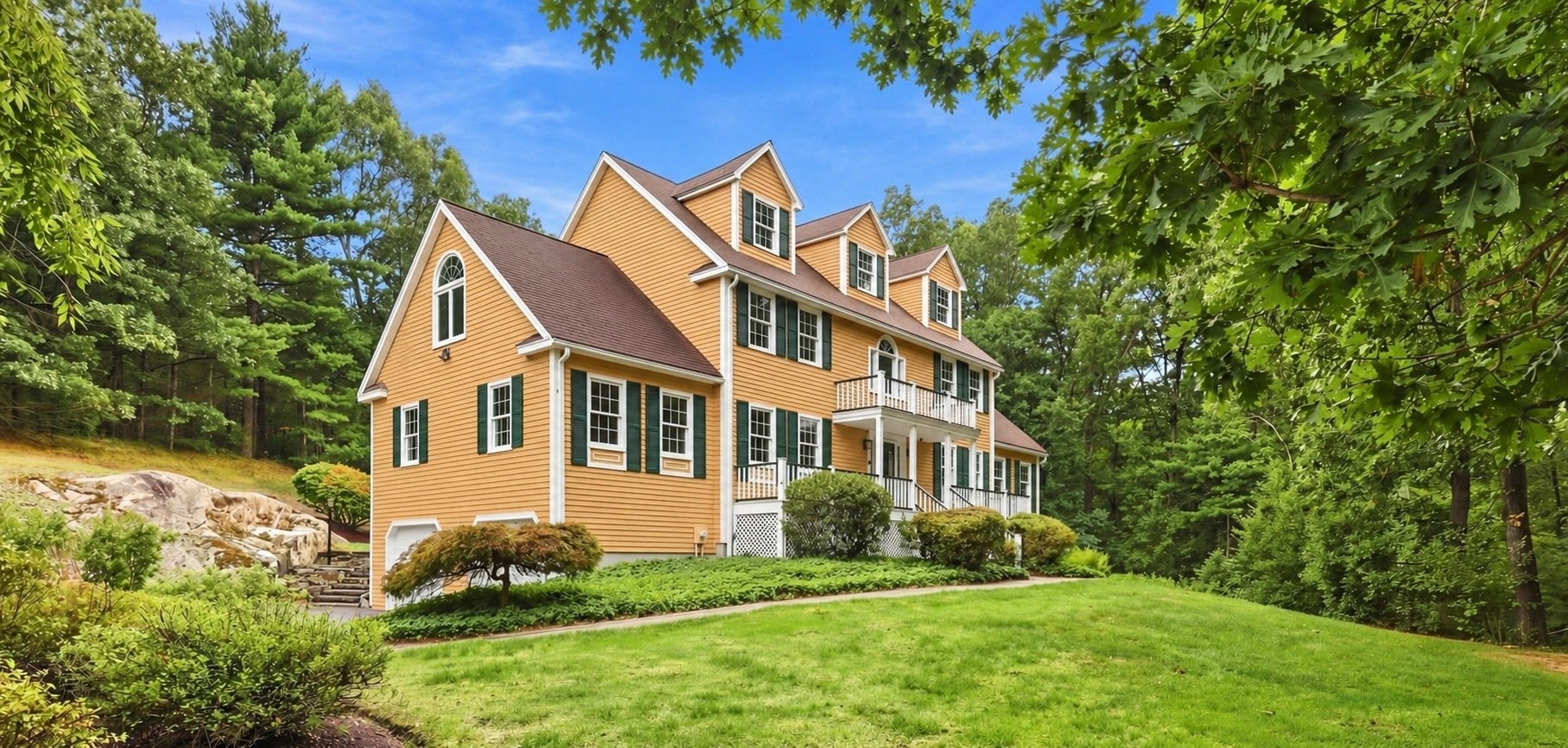10 Hawk Ridge Rd