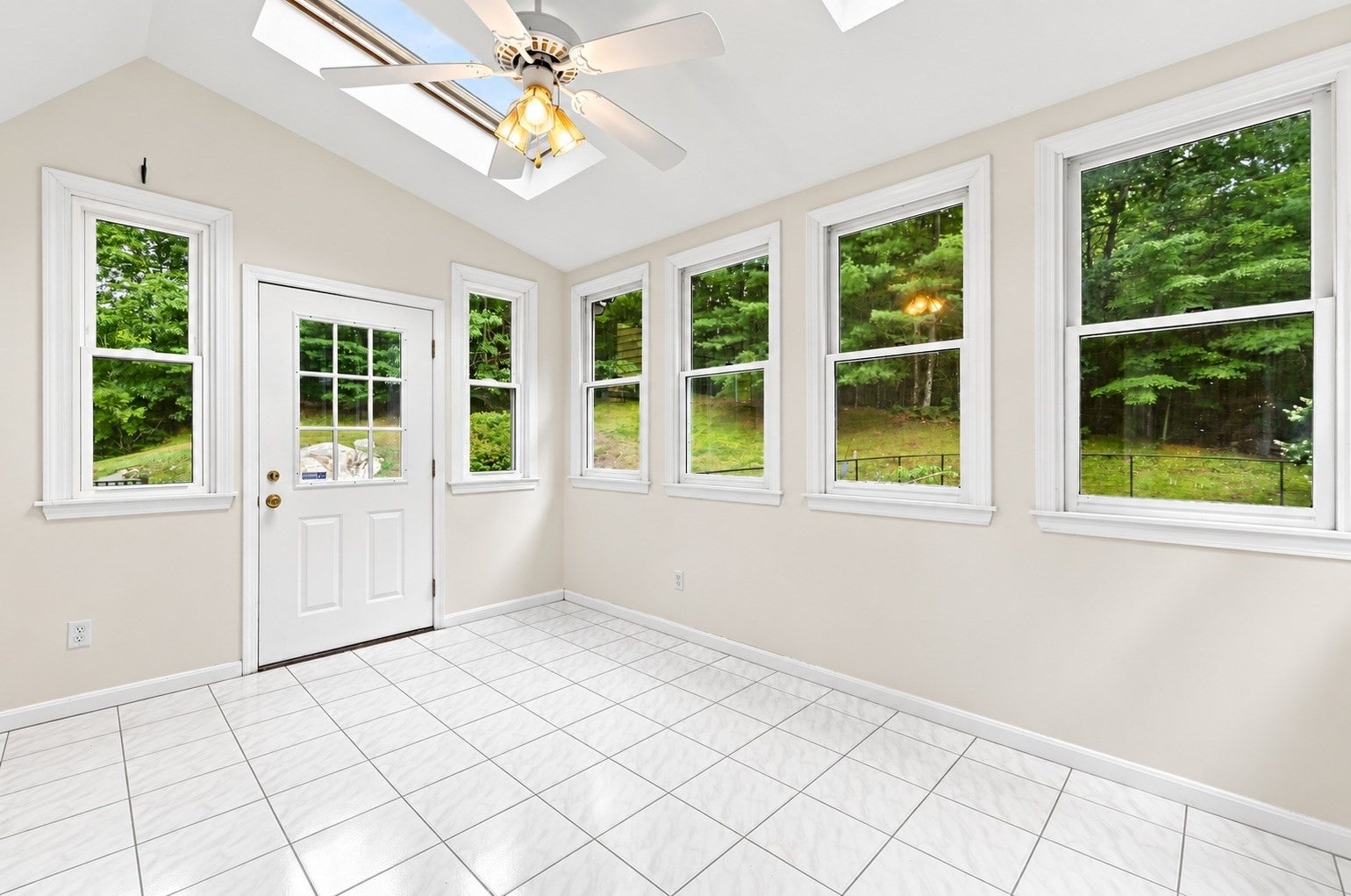 10 Hawk Ridge Rd, Andover, MA Photo #27