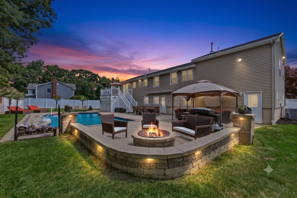 1 Gleason Rd
