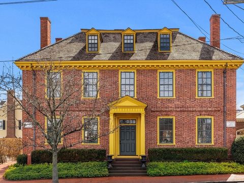 Photo of 17 Federal St, Newburyport, MA 01950 (MLS # 73510346)