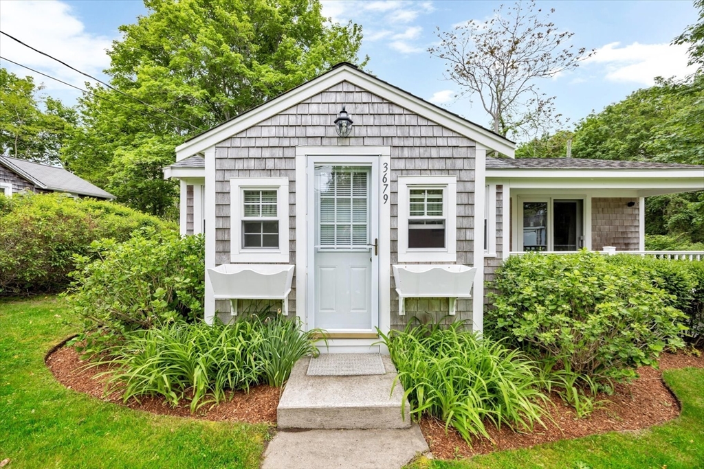 3679 Main St 3679