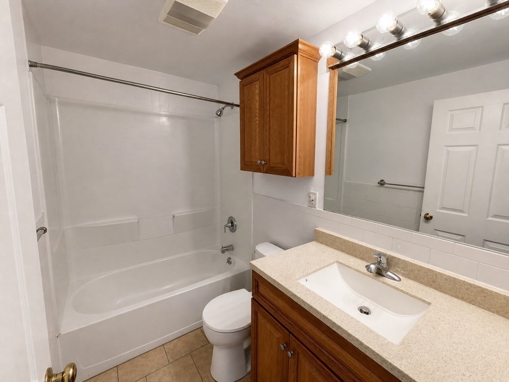 128 Norfolk St #1, Canton, MA, 128 Norfolk St #1, Canton, MA Photo #9