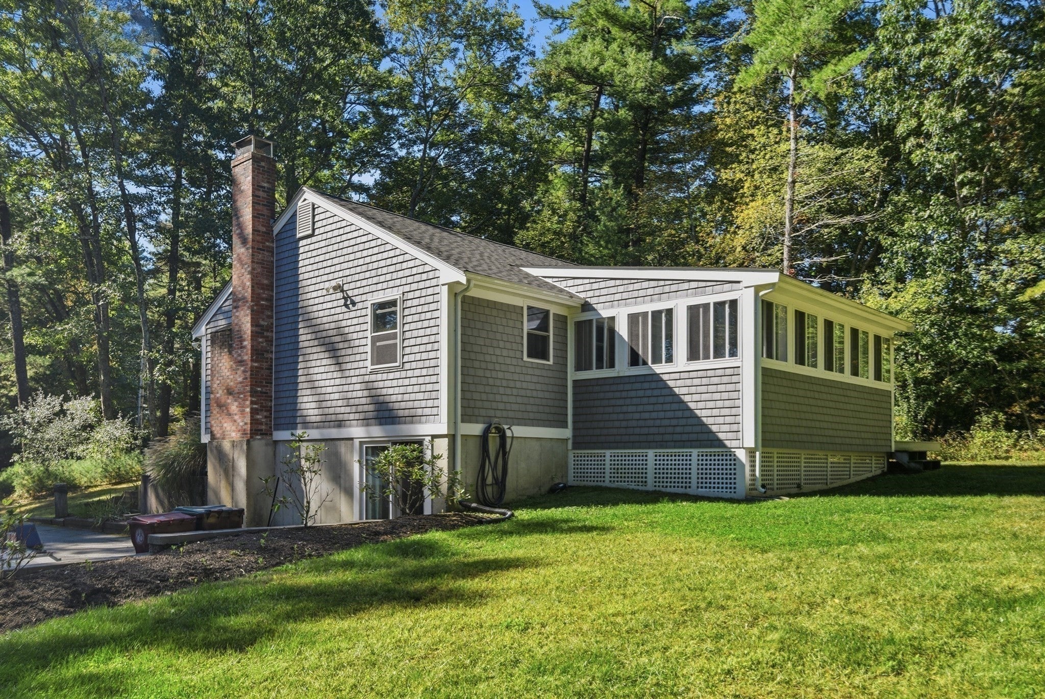 47 Vaughan St, Middleboro MA 02346