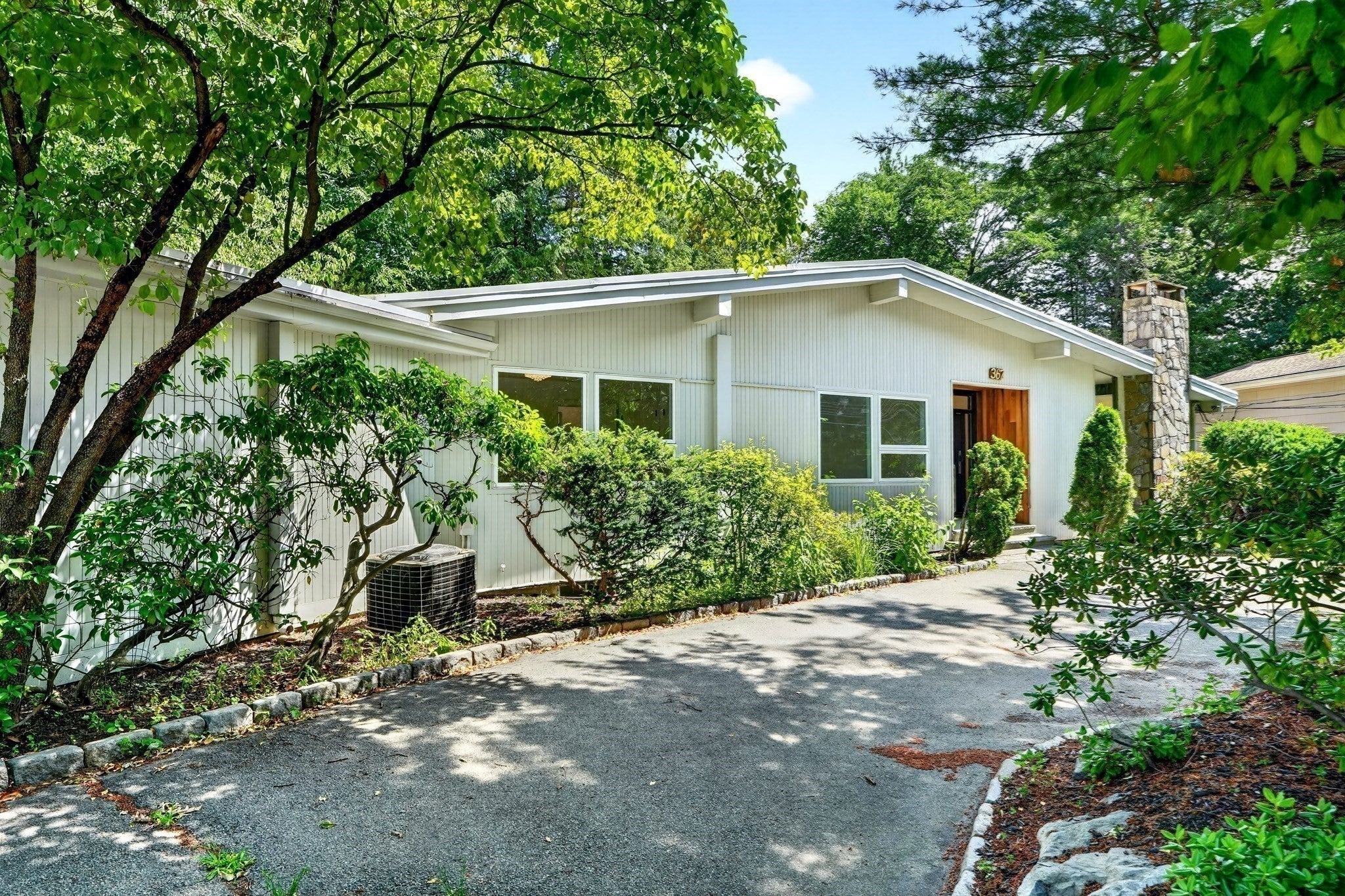 367 Newton St, Brookline, MA, 367 Newton St, Brookline, MA Photo #25
