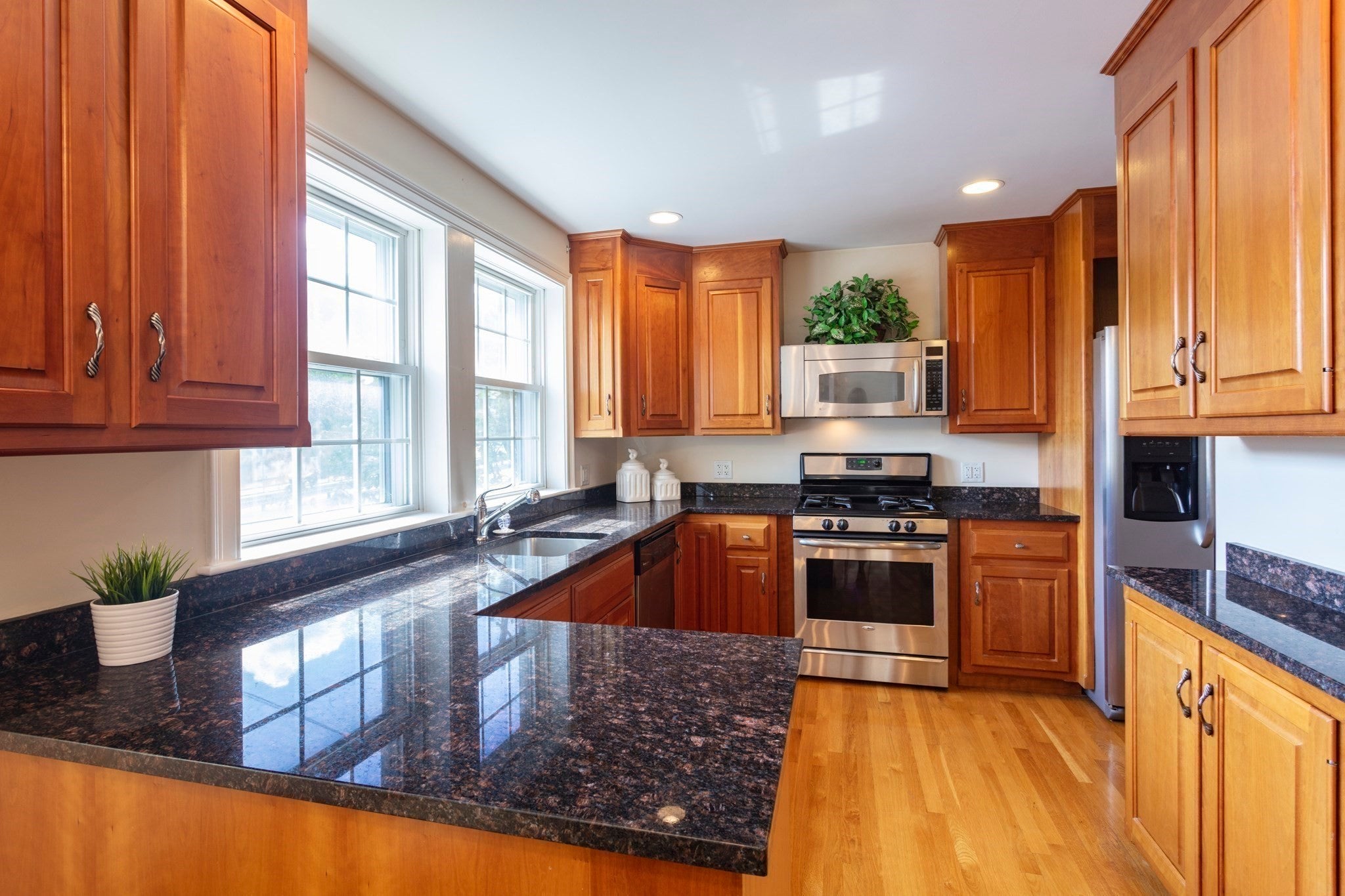 1077 Boylston St 1