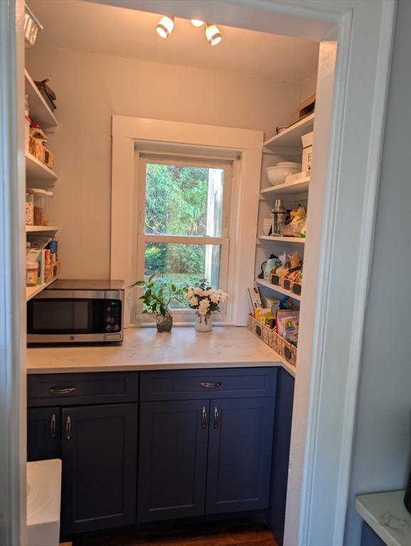 15 Sunset Rd. 15